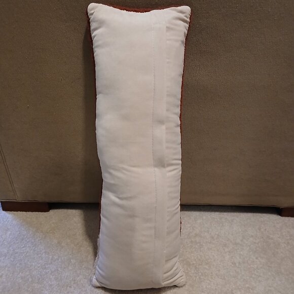 Peking Handicraft Hand-Hooked Wool Snowman Lumbar Pillow - 8x24 inches - Picture 4 of 8